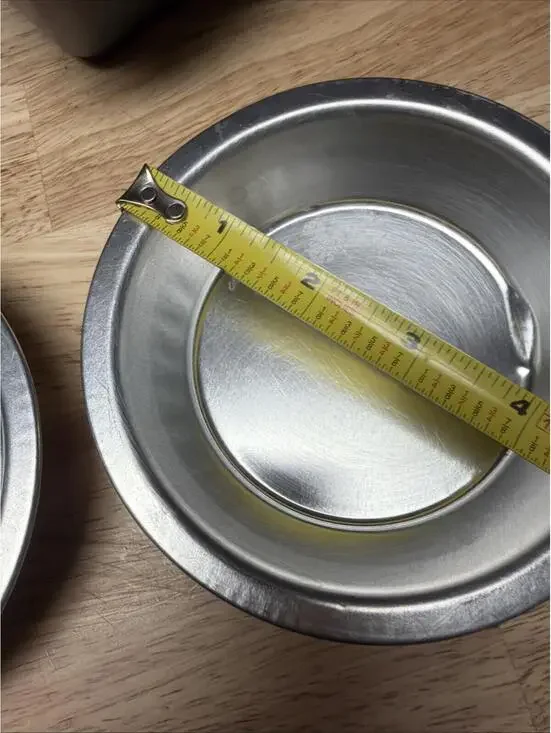 Baking Pans 3 Loaf Pans A Bake And Lift Pie Server & 2 Small 5” Pie Pans - Picture 10 of 15